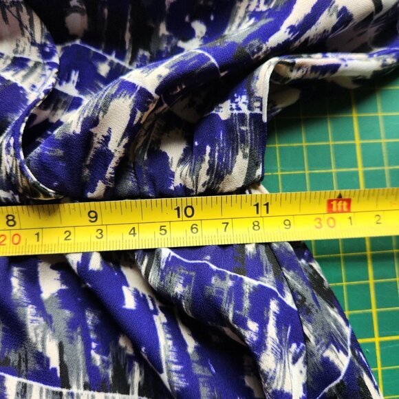 Women's Dress Size XS Long Sleeve V-Neck Faux Wrap Lined Dress - Picture 9 of 12